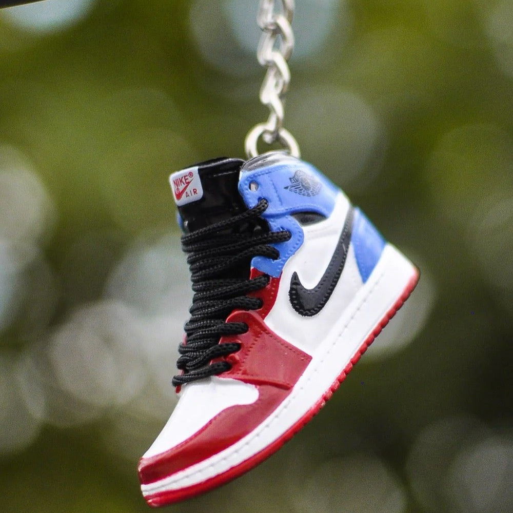 3D Sneaker Keychain AJ1 Fearless UNC