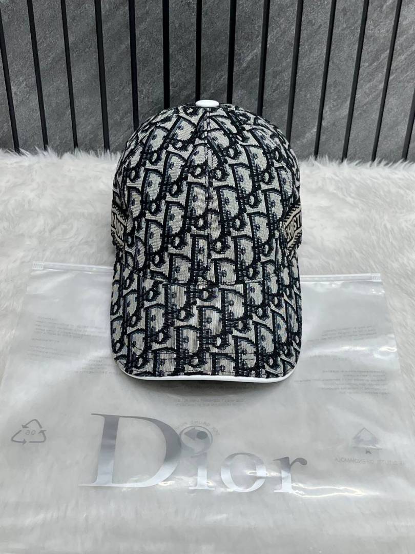 Christian_Dior_Black_Monogram_Premium_Unisex_Cap_With_Brand_Polly_Bag