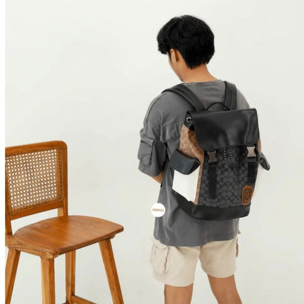 COACH BAGPACK