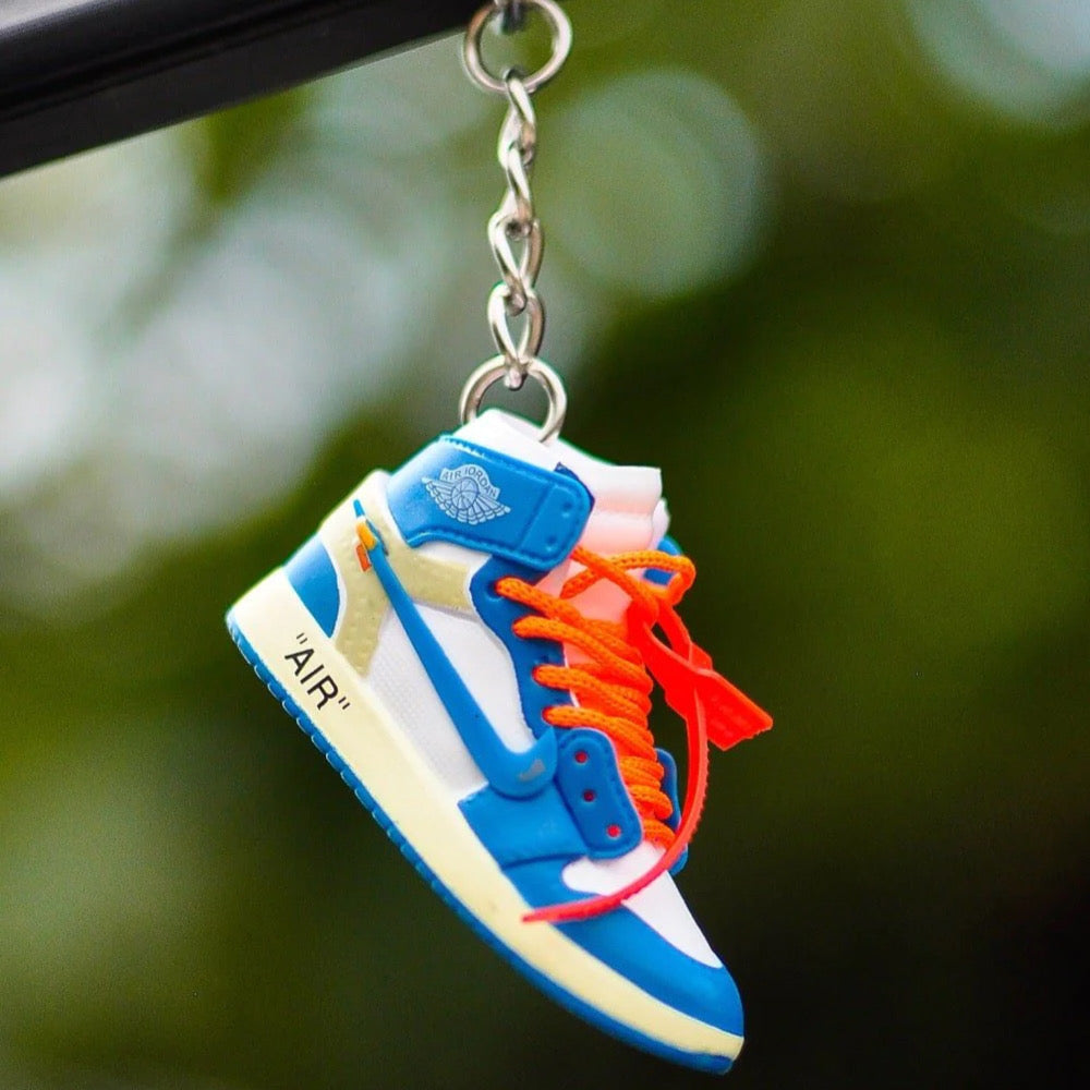 3D Sneaker Keychain OFFWhite UNC
