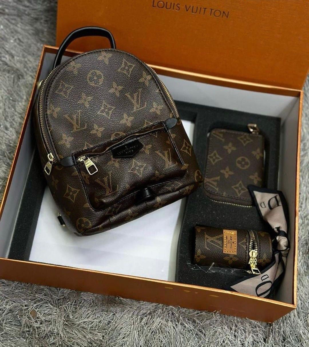 Louis Vuitton Gift Set Bag