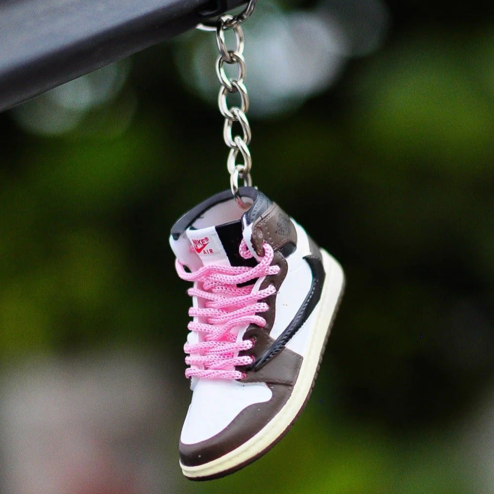 3D Sneaker Keychain Travis Mocha High
