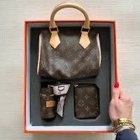 Louis Vuitton Gift set bag