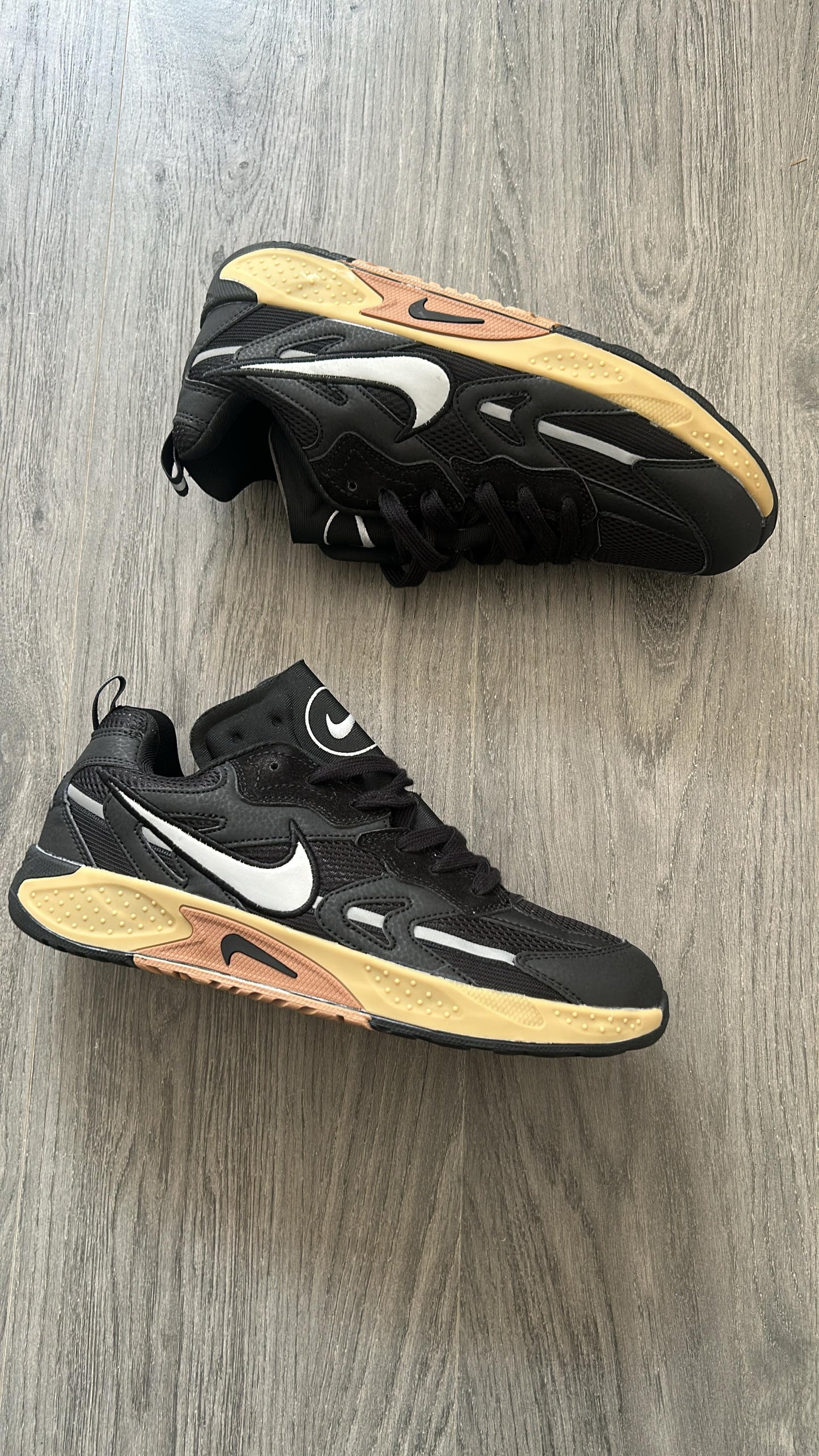 Nike hurache jam
