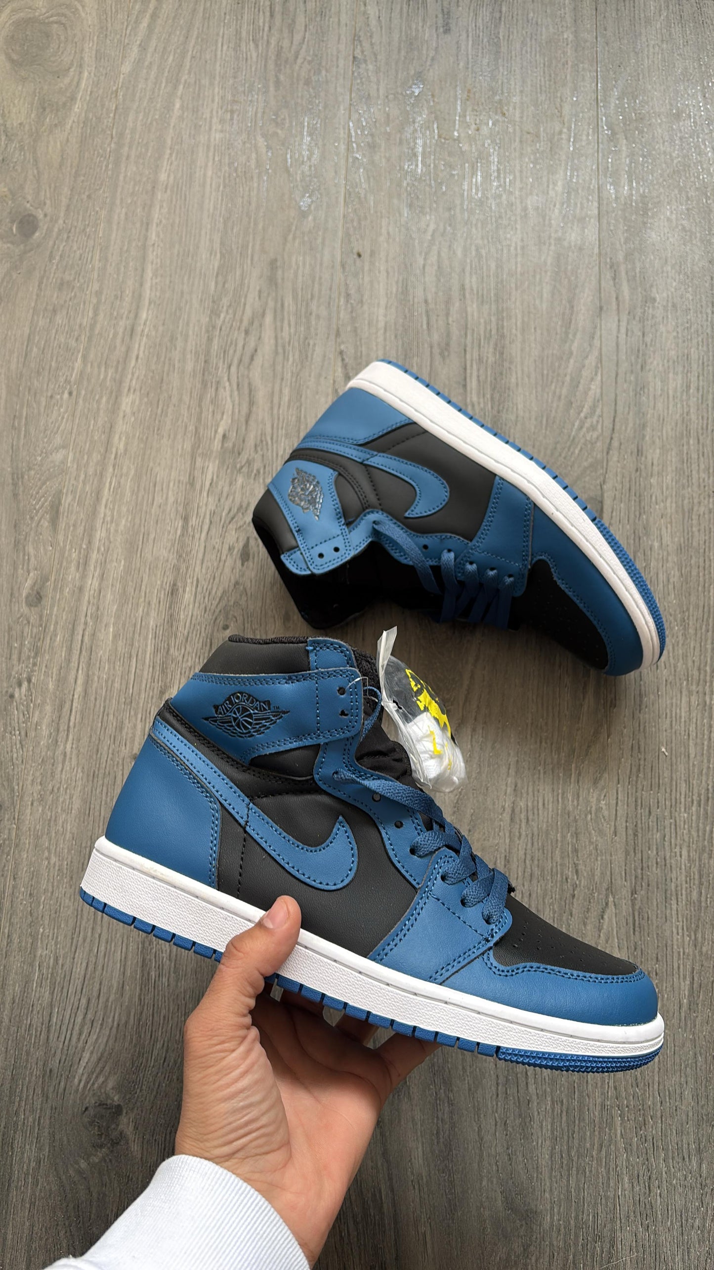 Nike air jordan 1s retro high marina blue