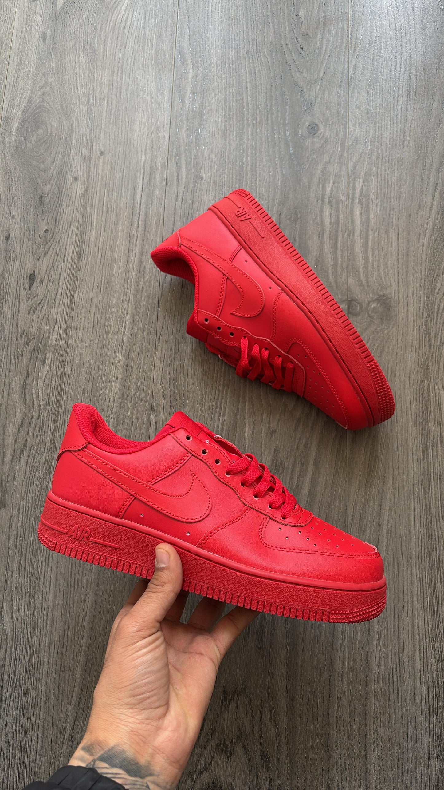 Nike airforce 1 red