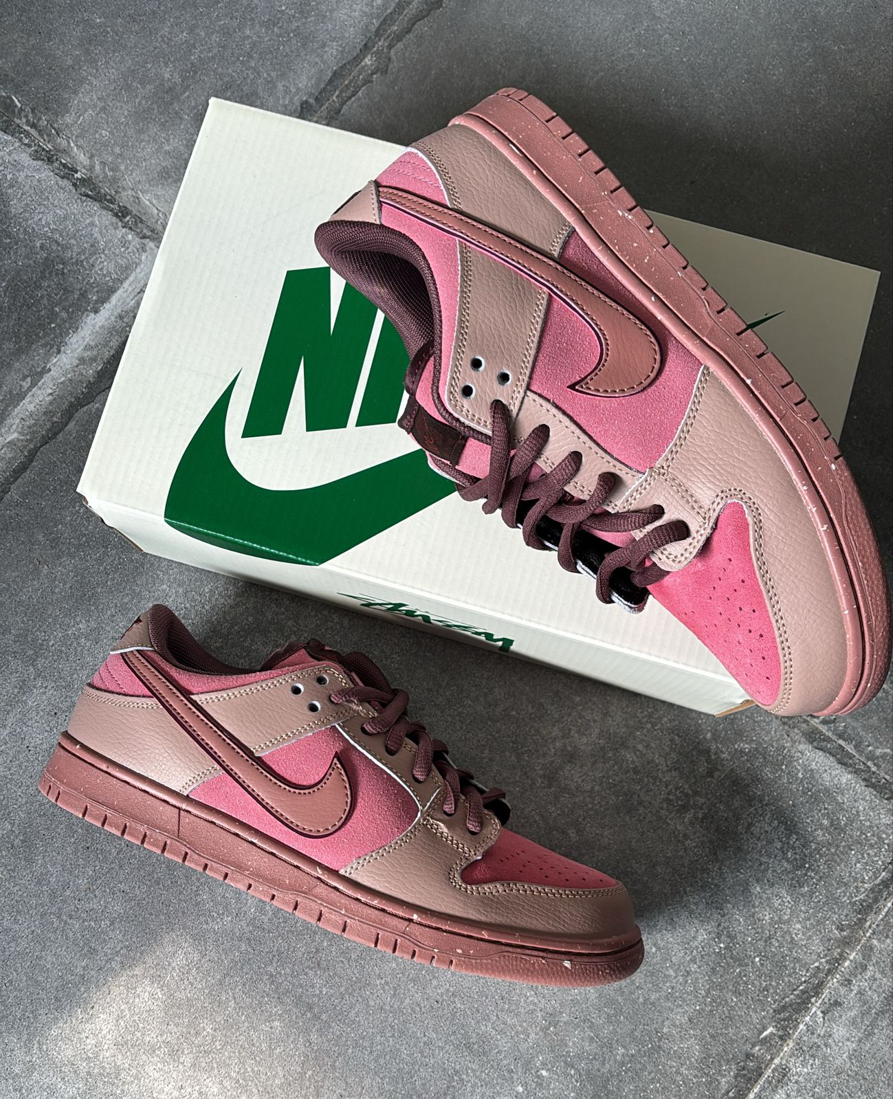 Nike sb dunk city of love