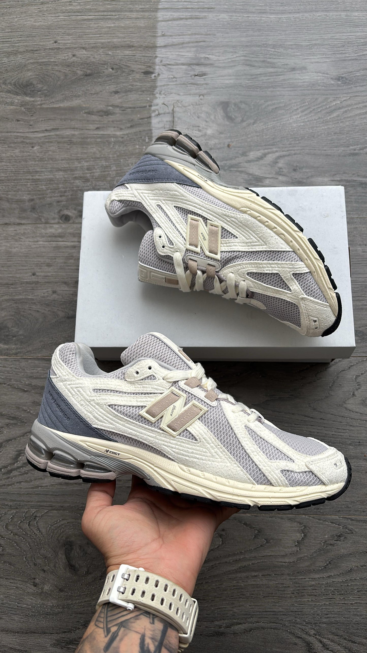 New balance 1906