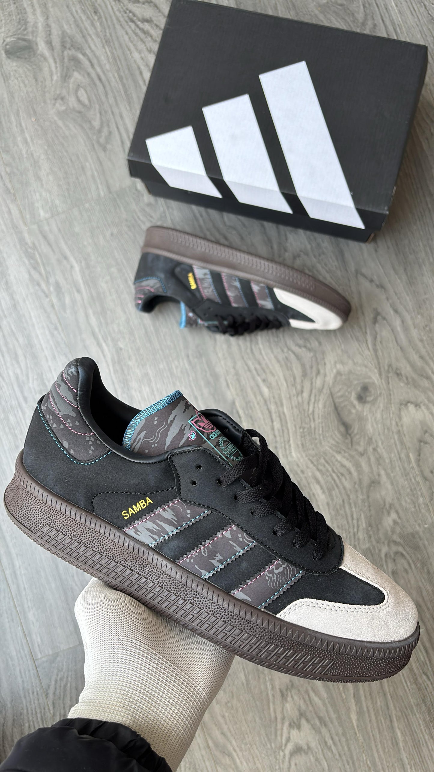 Adidas samba XLG lace up sneakers