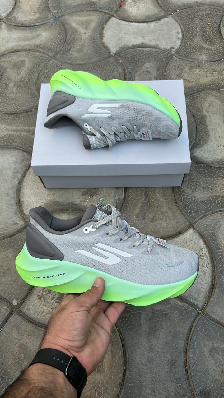 Skechers aero burst