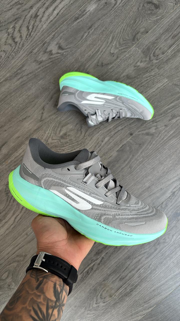 Skechers aero spark