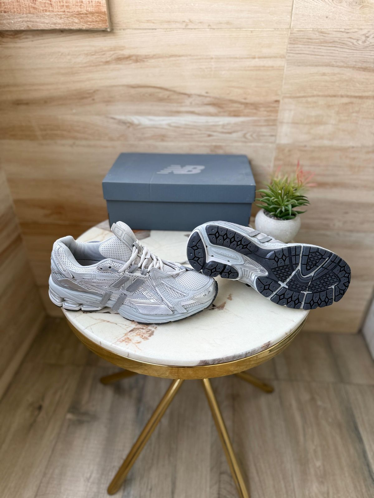 New balance 1906 a concrete silver metallic