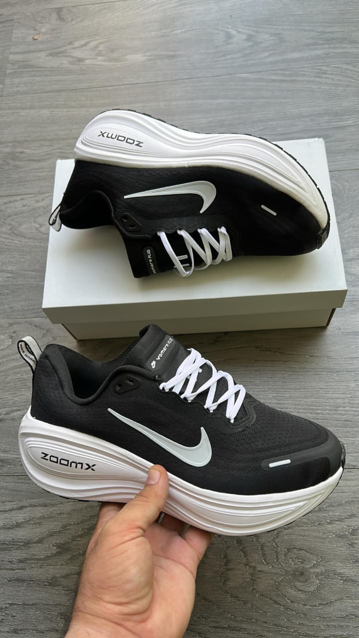 Nike vomero plus