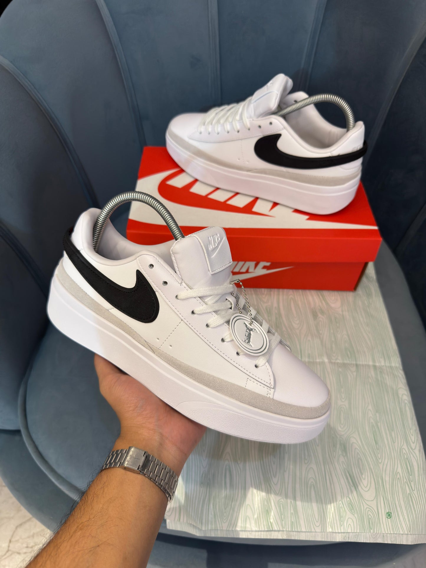 Nike blazer phantom low