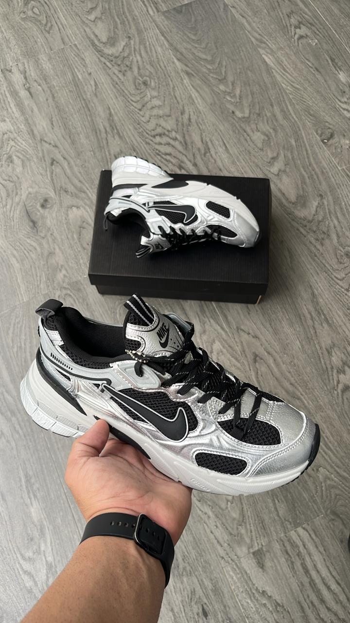 Nike v2k rnr 2
