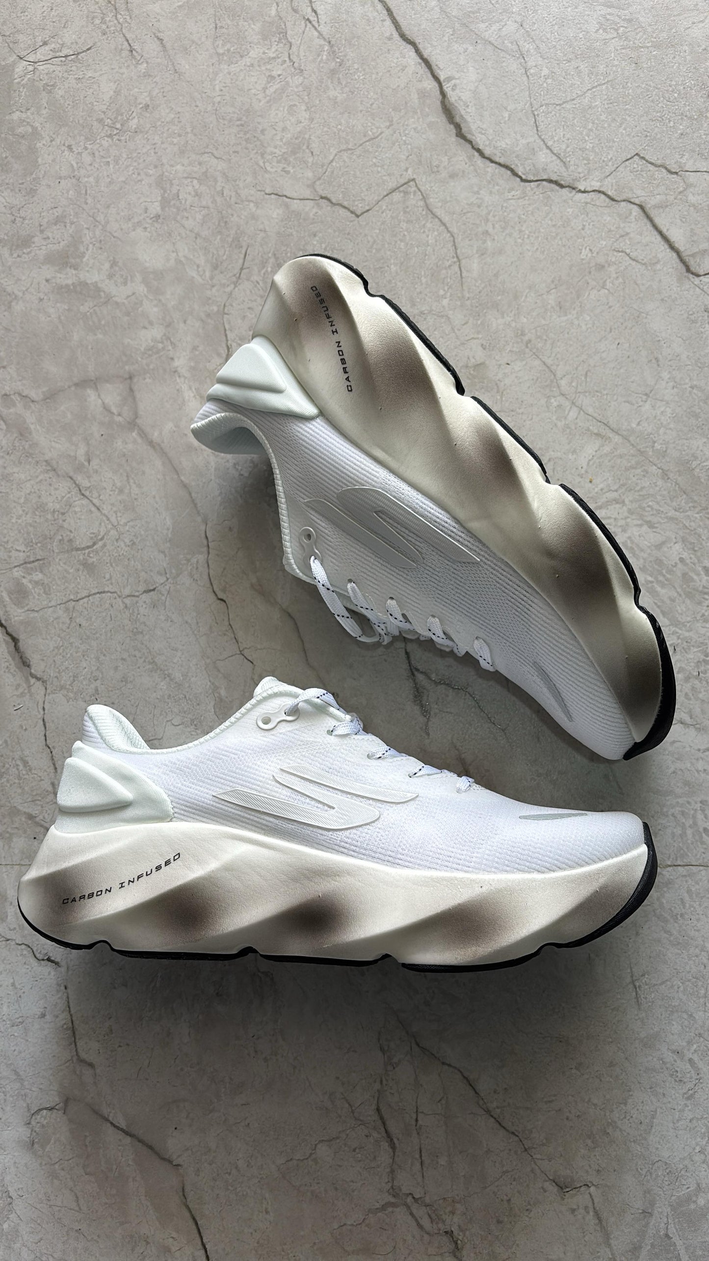 Sketchers aero burst