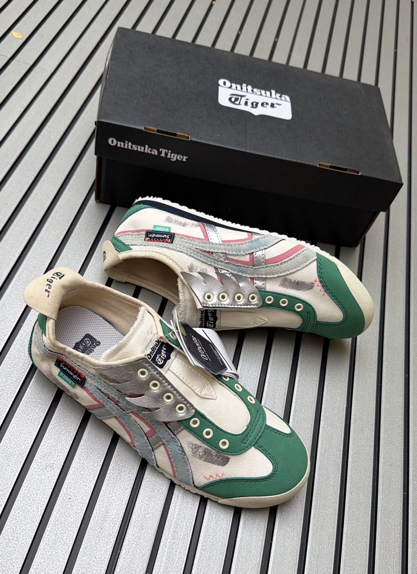 Onitsuka tiger panda prank