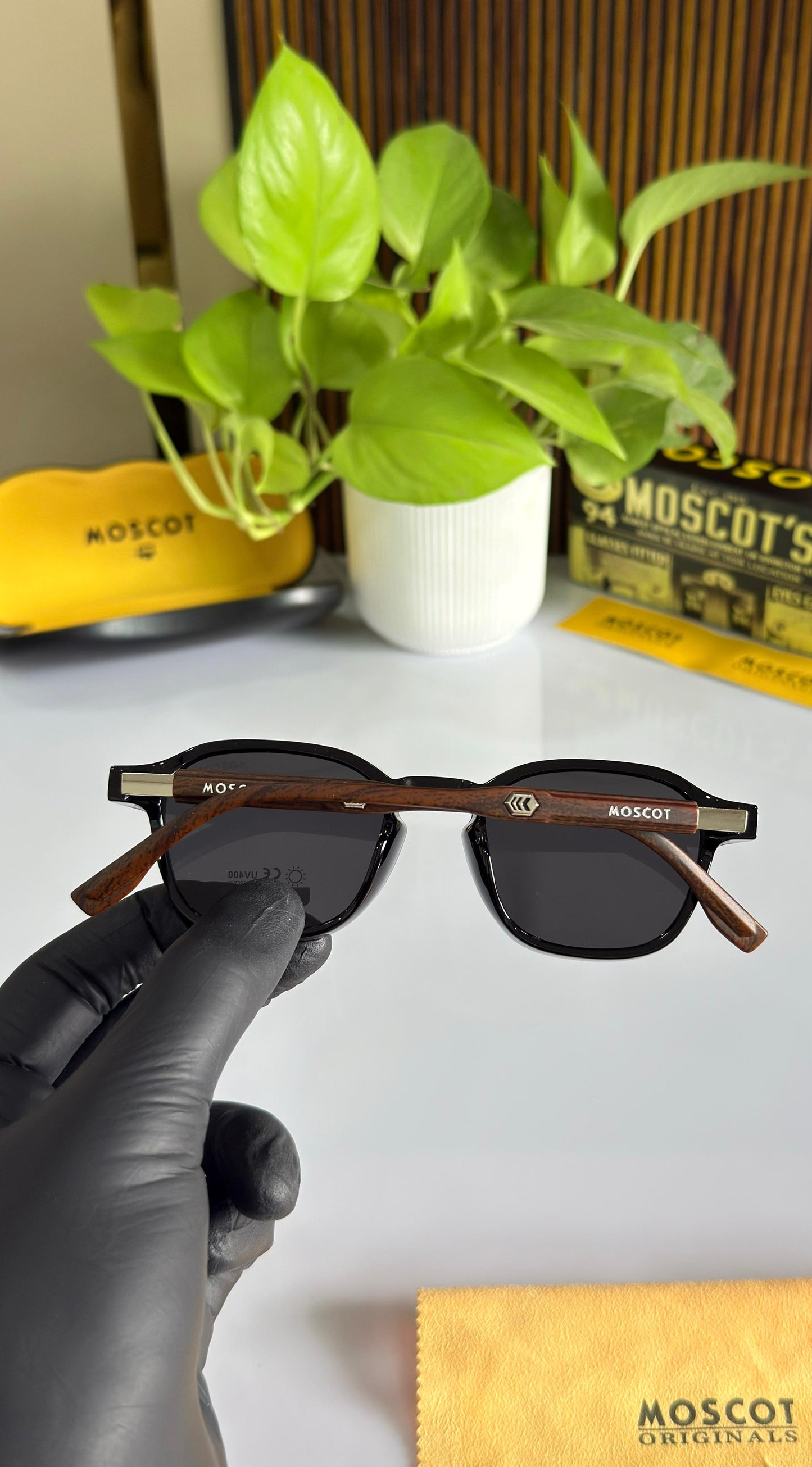 Moscot