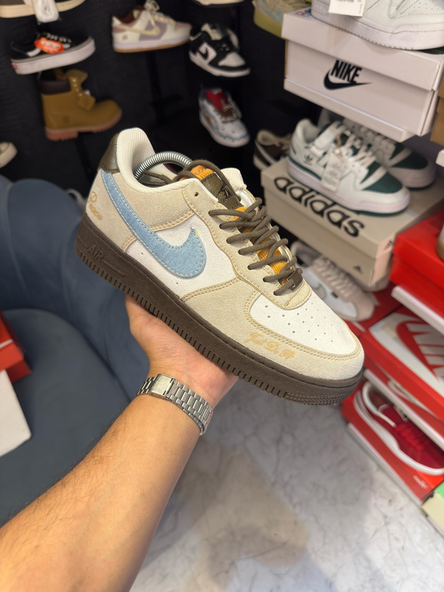 Nike airforce one love and peace