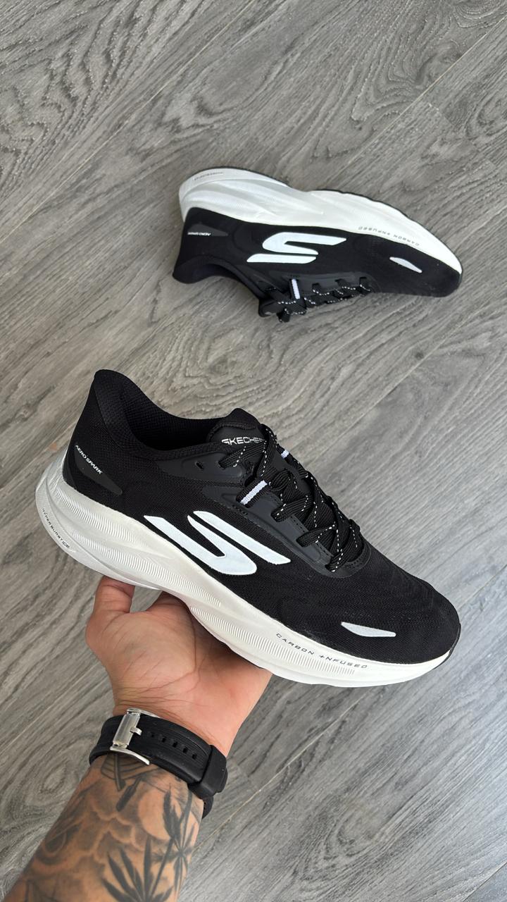 Skechers aero spark