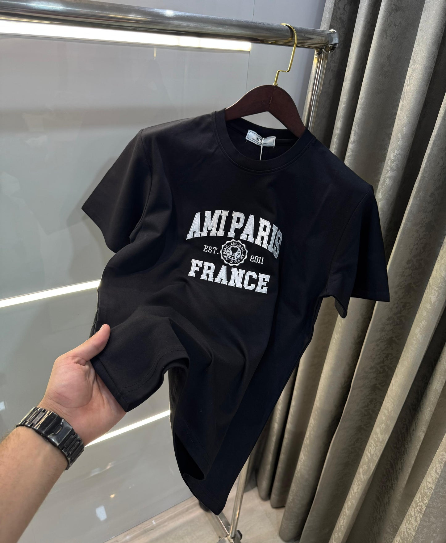 Ami paris