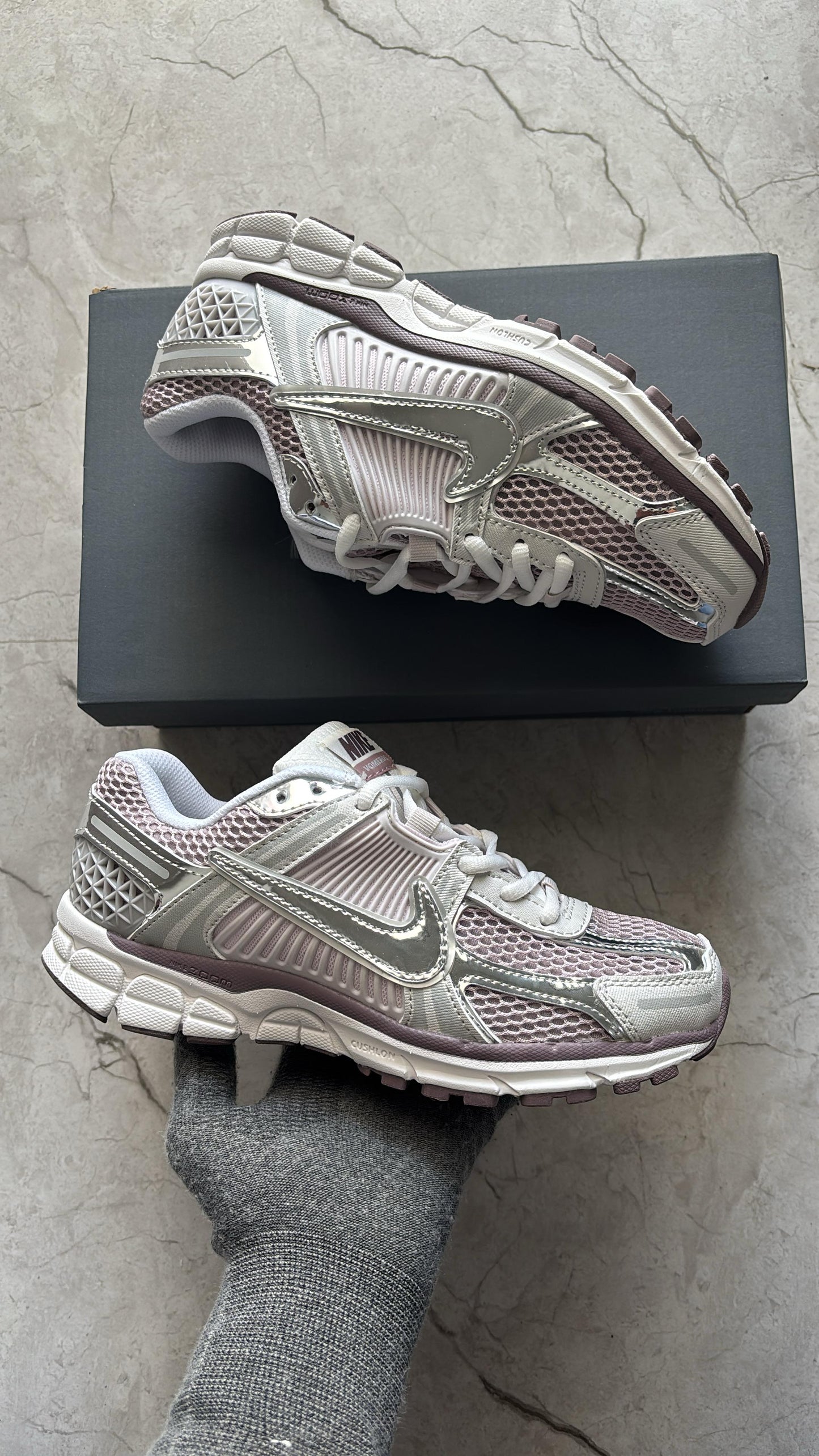 Nike vomero 5