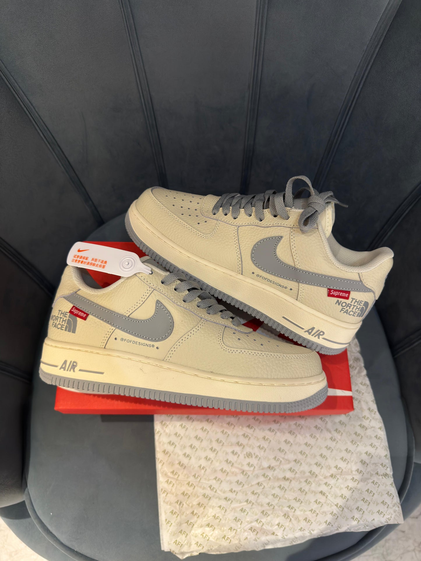 Nike airforce north face x supreme off white