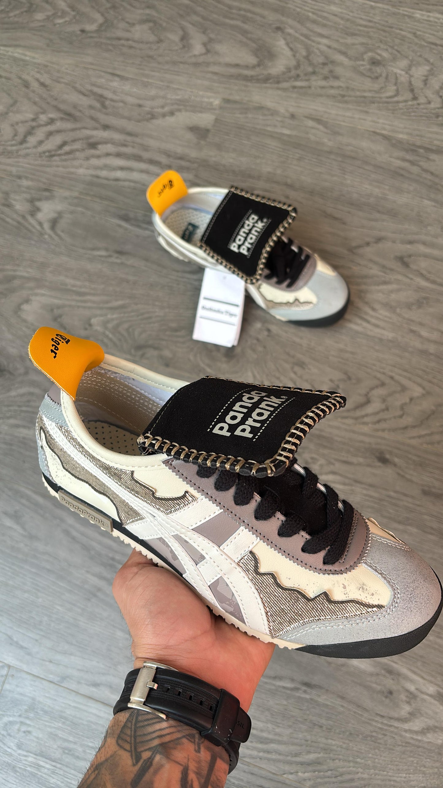 Onitsuka tiger panda prank