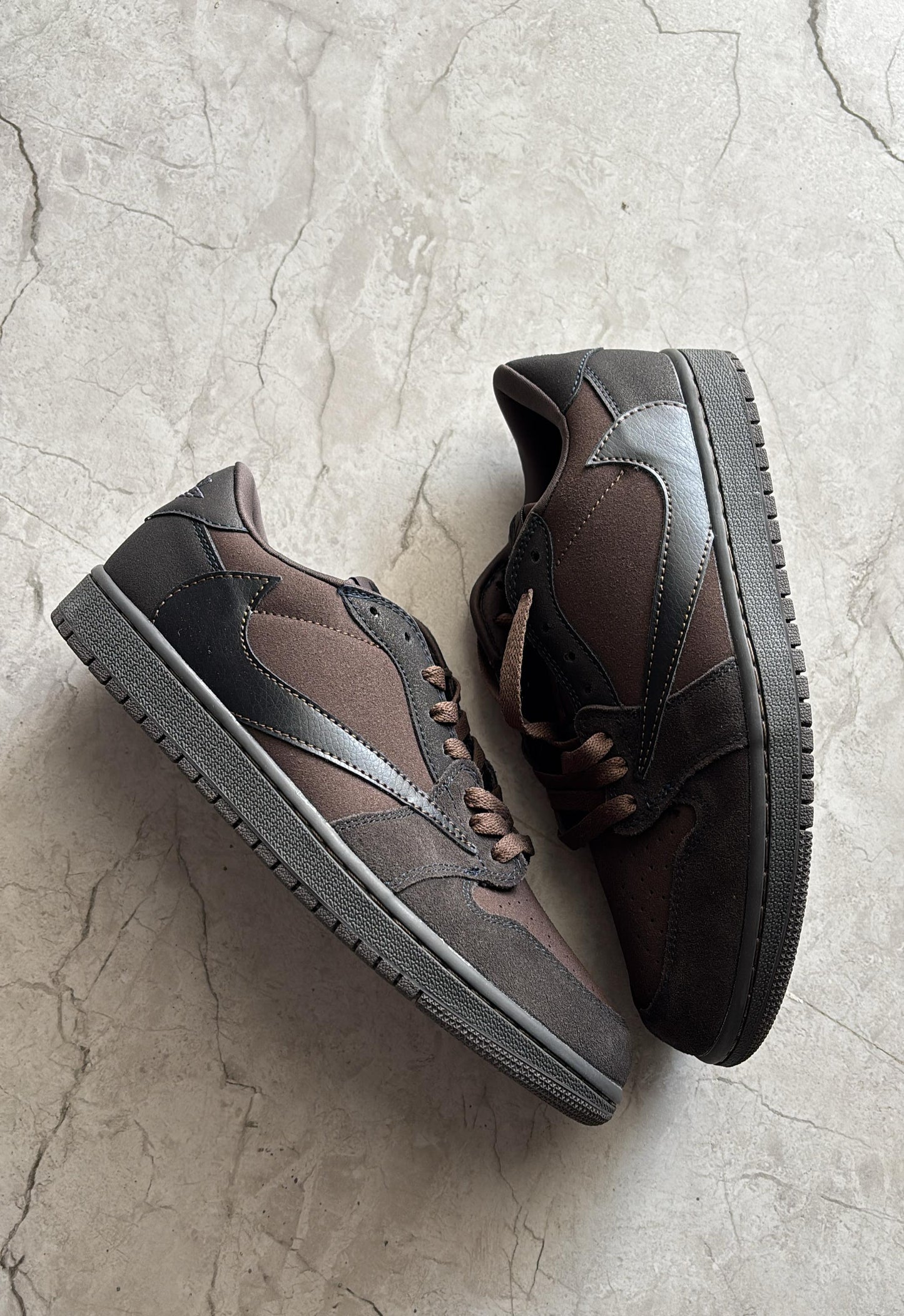 Nike air jordan low og x travis scott dark brown mocha