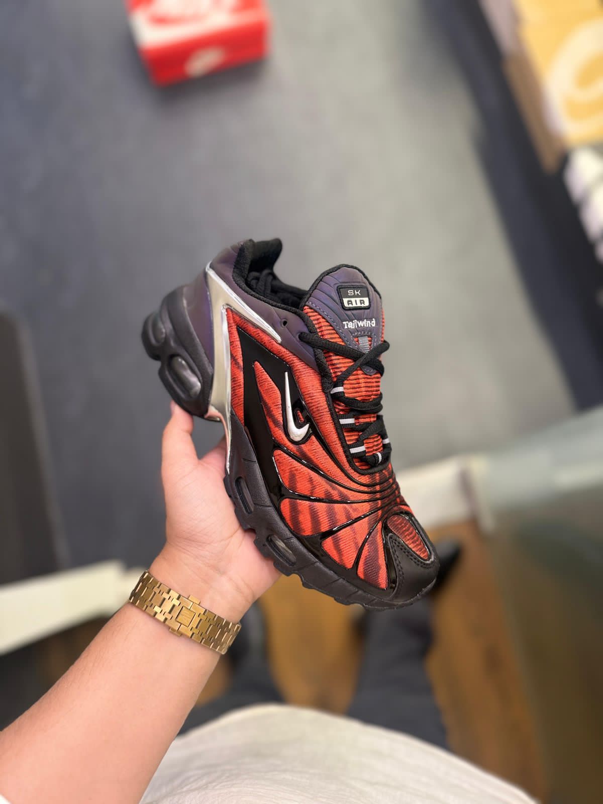 Nike airmax tailwind tn plus red