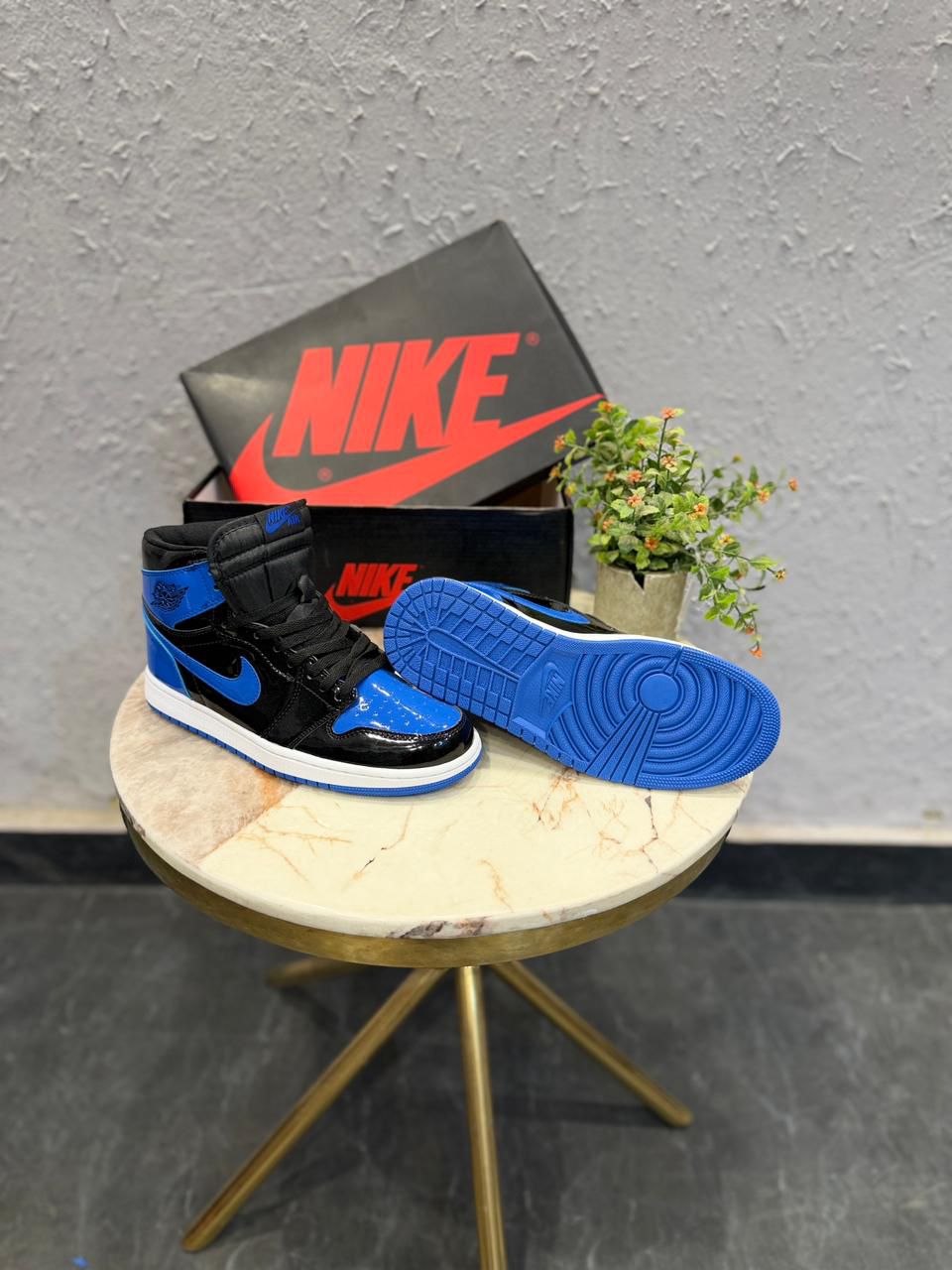 Nike air jordans retro 1 patent royal blue