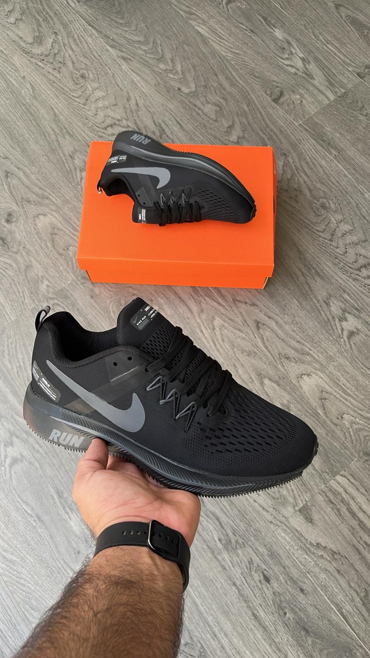 Nike zoom run