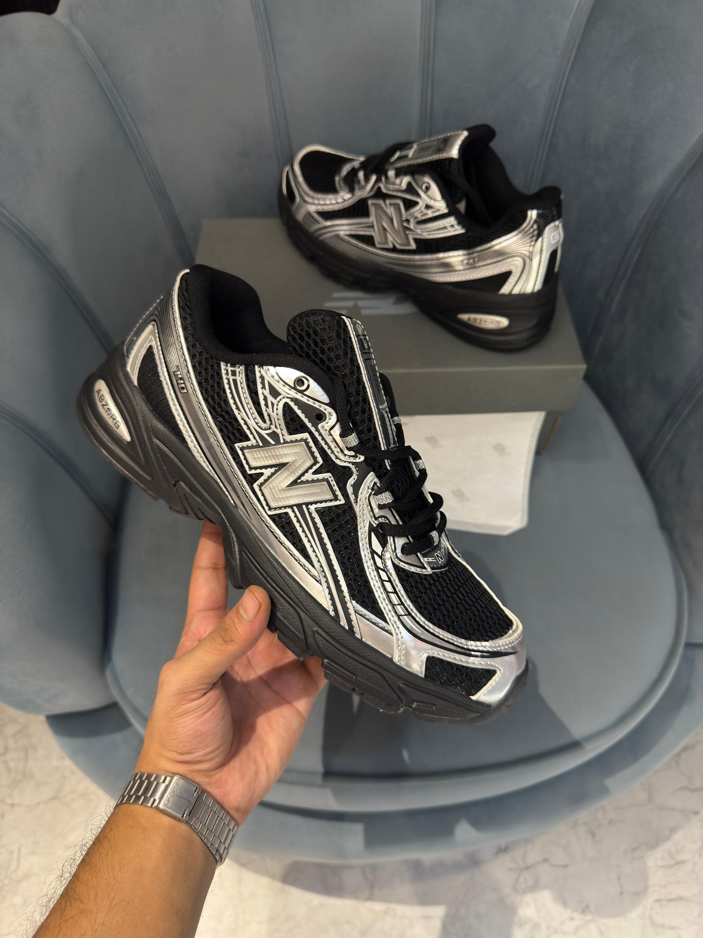 New balance 740 black silver