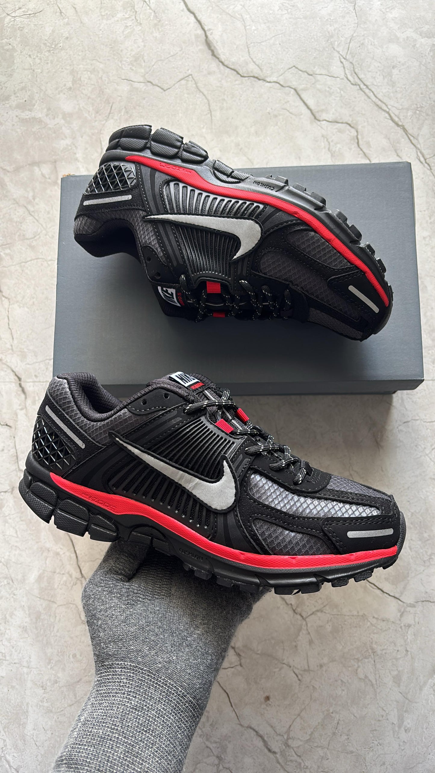 Nike vomero 5