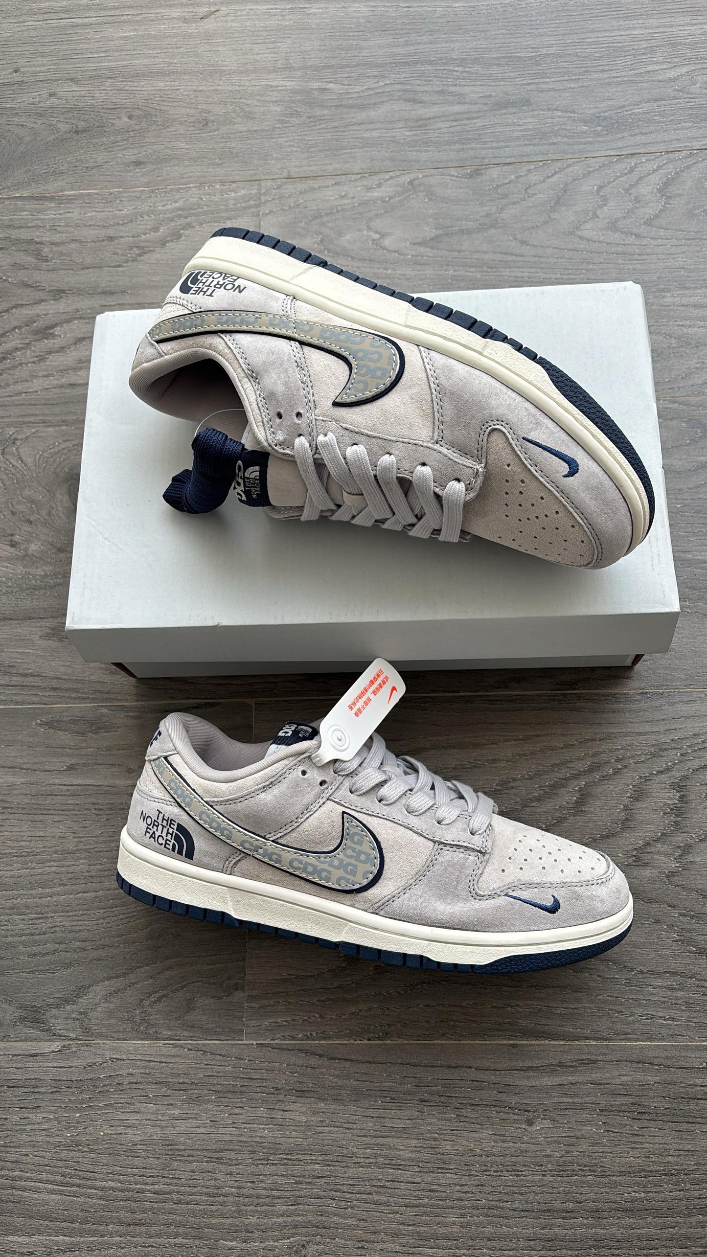 Nike sb dunk x the north face