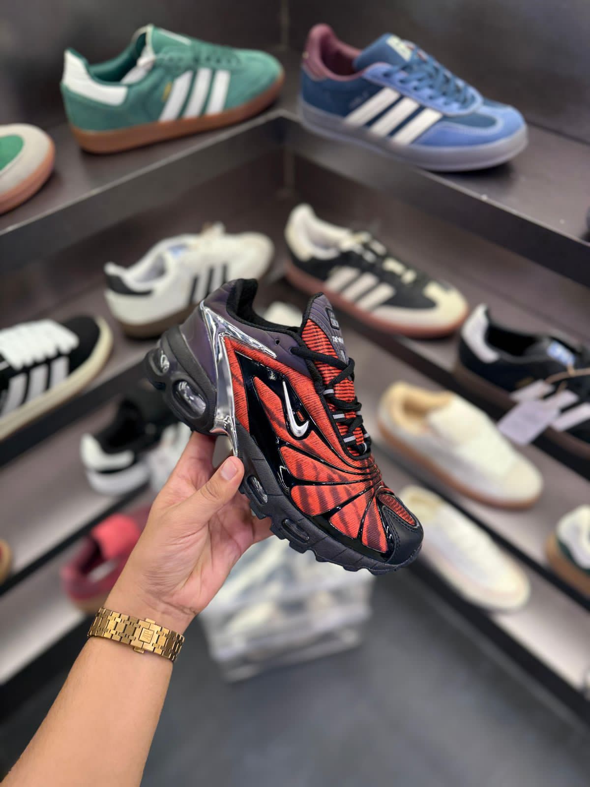 Nike airmax tailwind tn plus red
