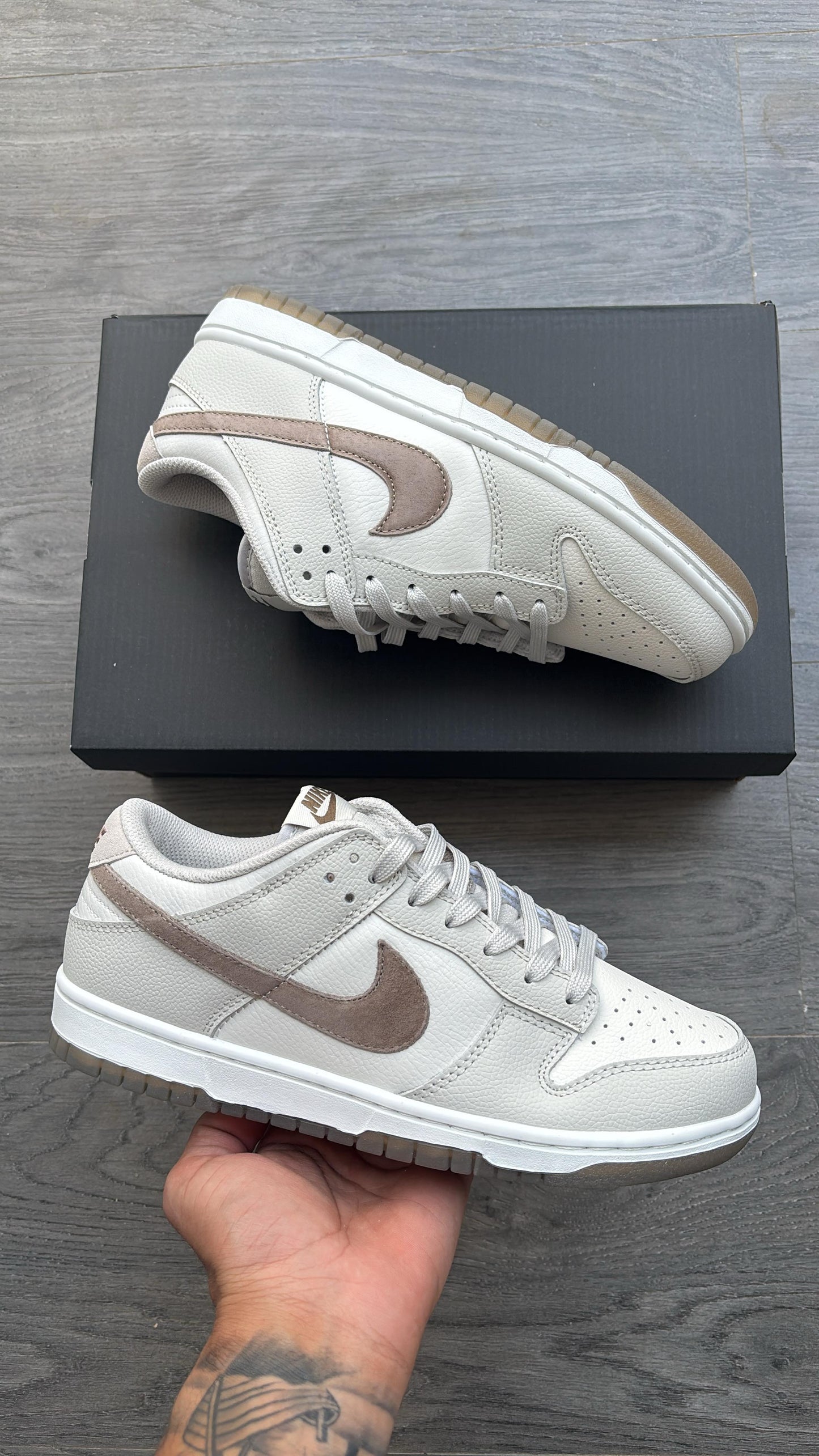 Nike sb dunk low grey brown seude