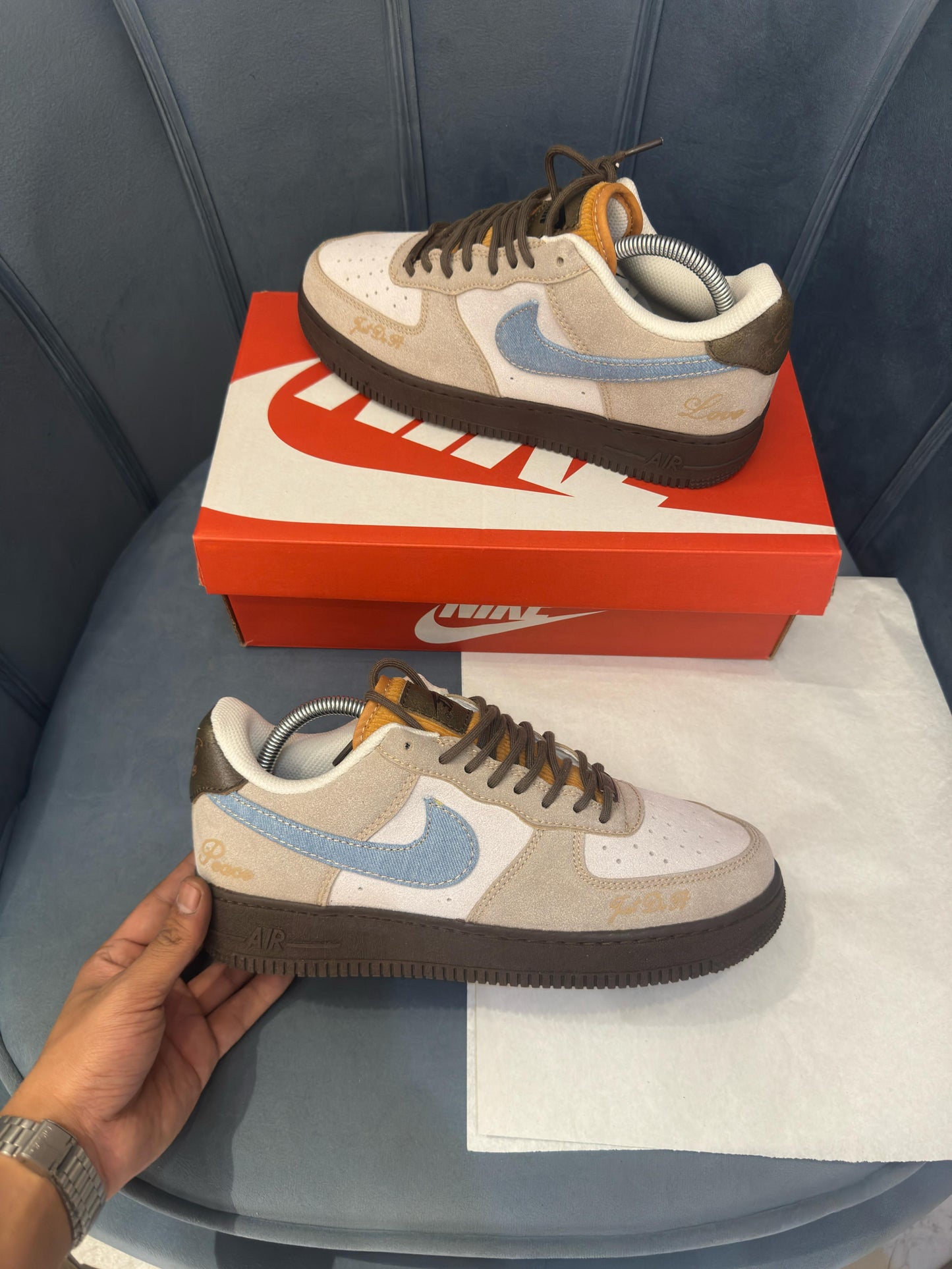 Nike airforce 1 love and peace