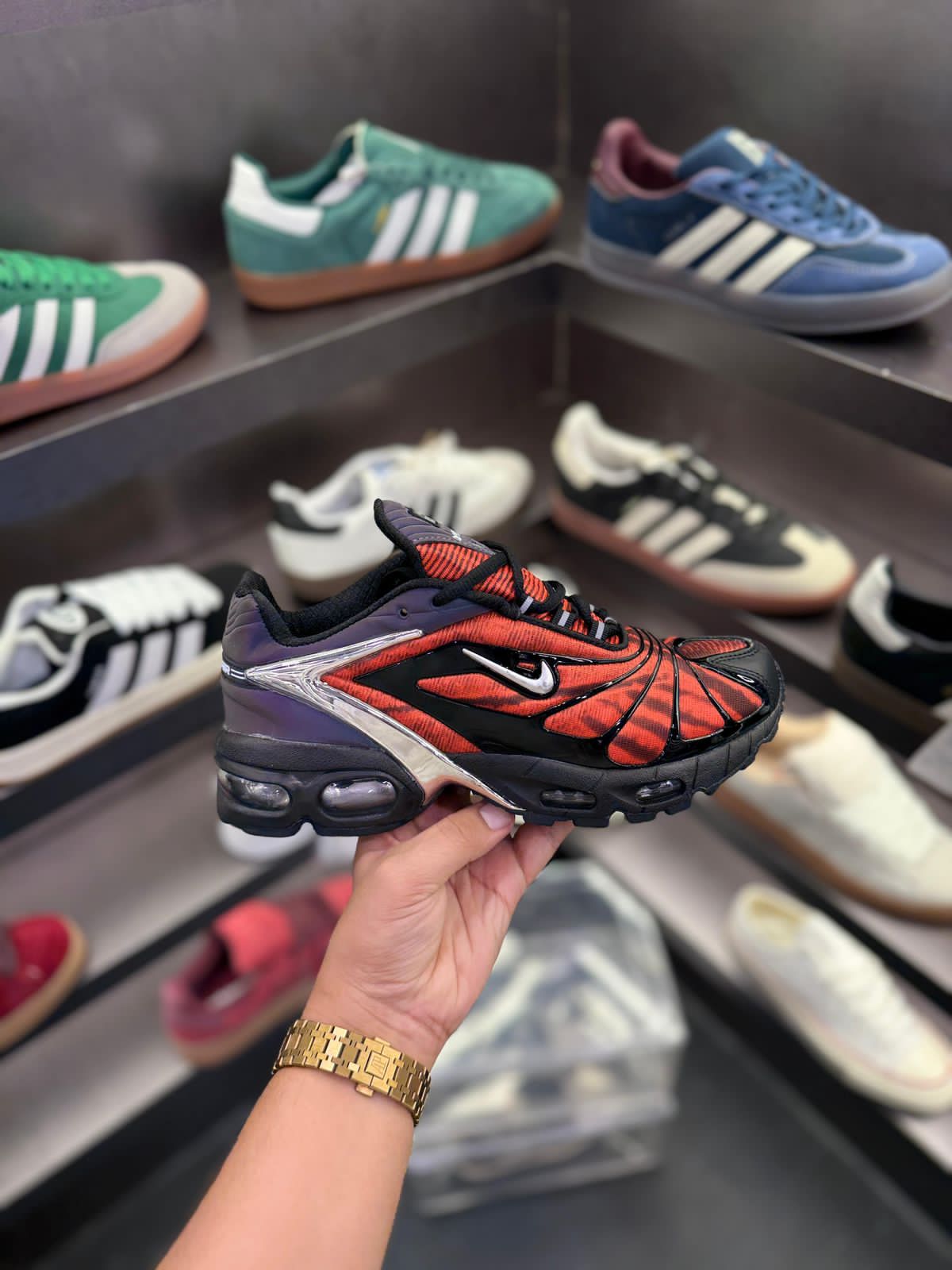 Nike airmax tailwind tn plus red