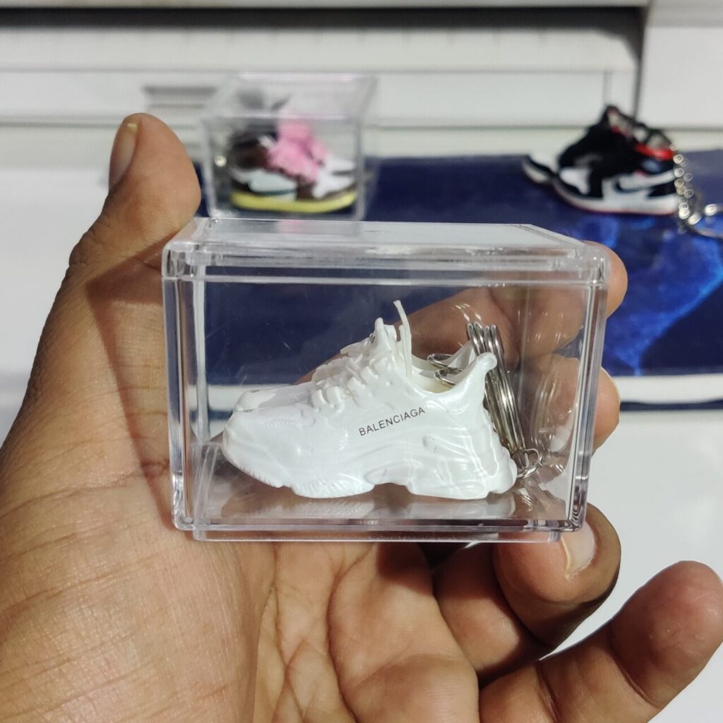 3D Sneaker Keychain With Transparent Box