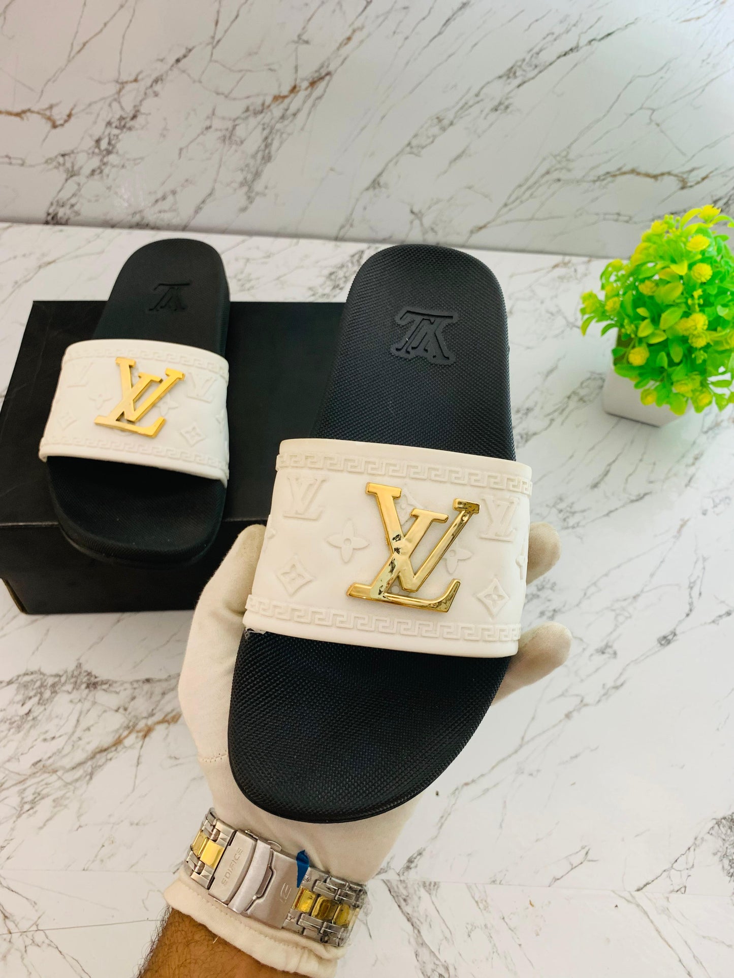 Louis vuitton slider