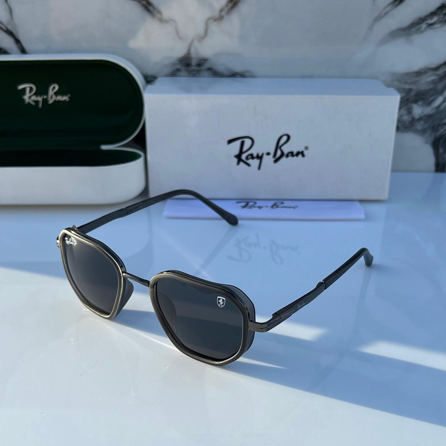 Ray ban