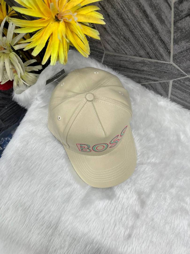 Hugo_Boss_Front_Logo_Cream_Premium_Unisex_Cap_With_Safety_Box