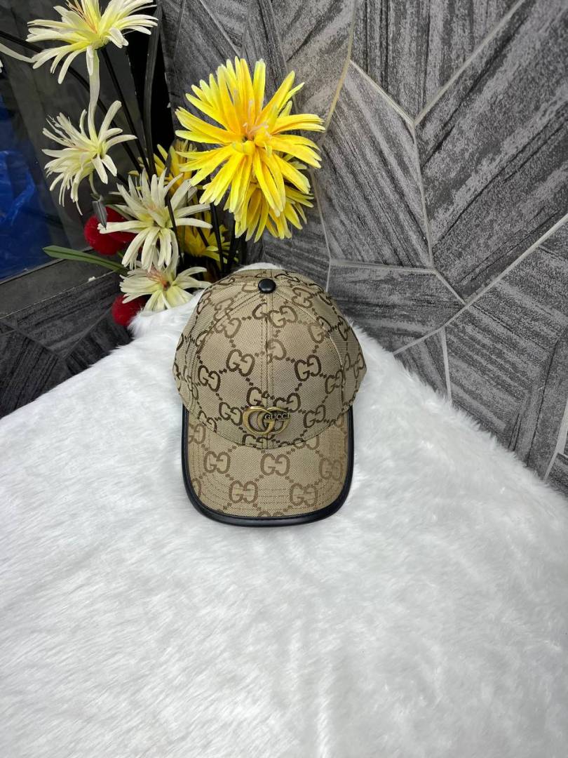 Gucci_GG_Beige_Retro_Rusty_Logo_Premium_Unisex_Cap_With_Safety_Box