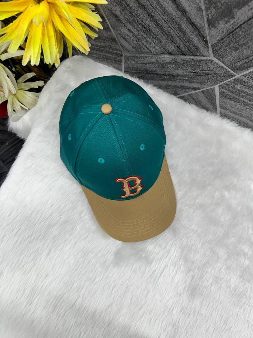 Boston New Era Dual Tone Green And Beige Premium Unisex Cap With Safety Box
