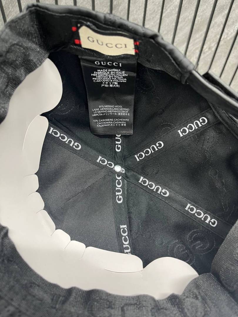 Gucci_1921_Interlocking_Red_And_Green_Stripes_Premium_Unisex_Cap_With_Safety_Box