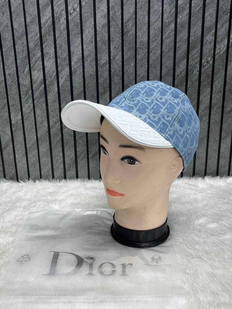 Christian_Dior_White_Denim_Canvas_Premium_Unisex_Cap_With_Brand_Polly_Bag