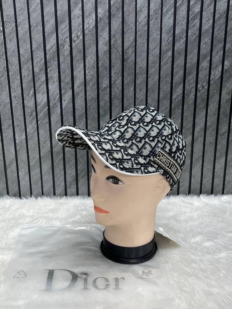 Christian_Dior_Black_Monogram_Premium_Unisex_Cap_With_Brand_Polly_Bag