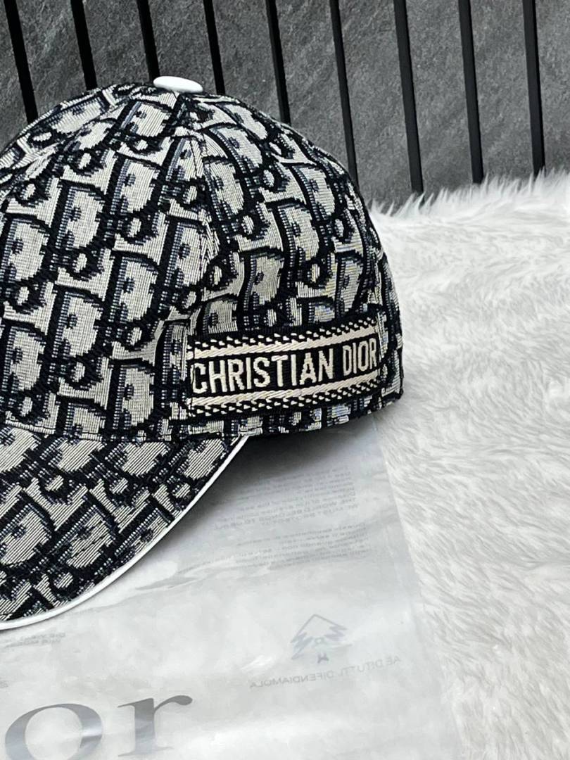 Christian_Dior_Black_Monogram_Premium_Unisex_Cap_With_Brand_Polly_Bag
