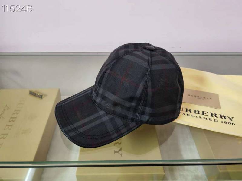Burberry_Nova_Checks_Baseball_Premium_Unisex_Hat_With_Brand_Polly_Bag
